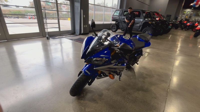 Used 2016 Yamaha YZF-R6 Image 4