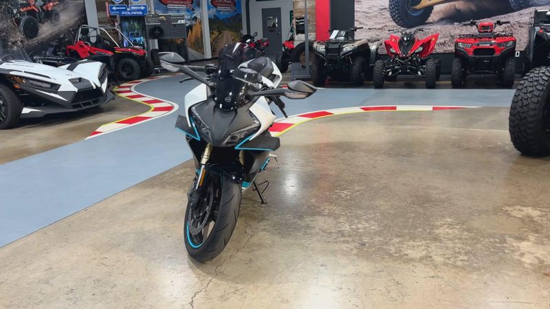 Used 2023 CFMOTO 450SS Image 3