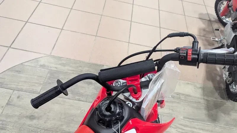 2025 Honda CRF 50FImage 10