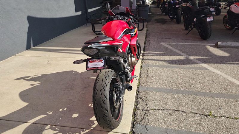 Used 2022 Honda CBR500R ABS Image 2