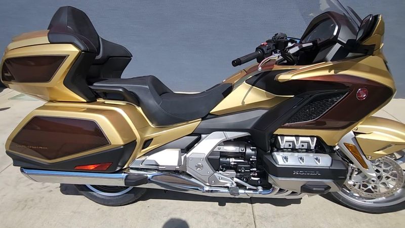 New 2025 Honda GOLDWING TOUR DCT Image 4