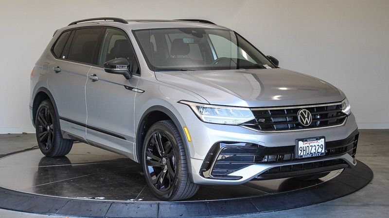 2023 Volkswagen Tiguan 2.0T SE R-Line BlackImage 6