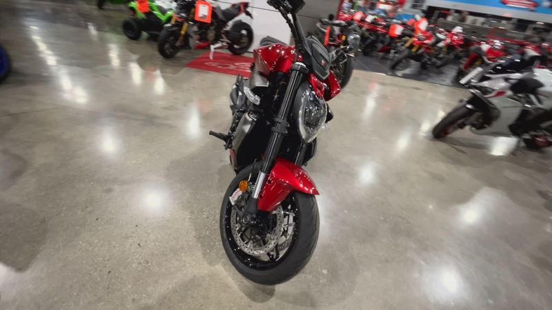 New 2026 Ducati XDIAVEL V4 Image 3