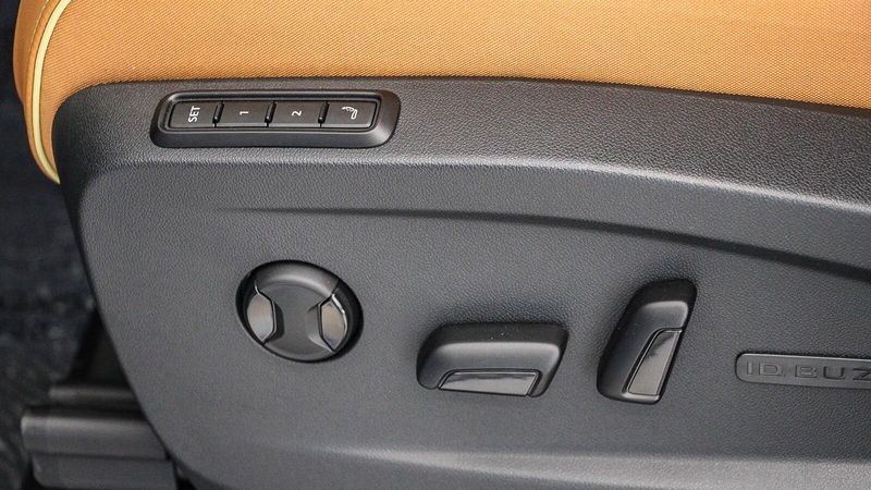 2025 Volkswagen ID. Buzz Image 24