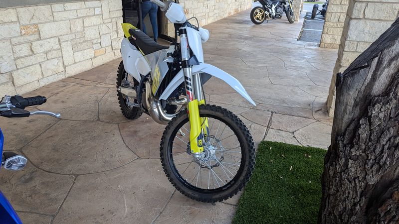 2023 HUSQVARNA TX300Image 4