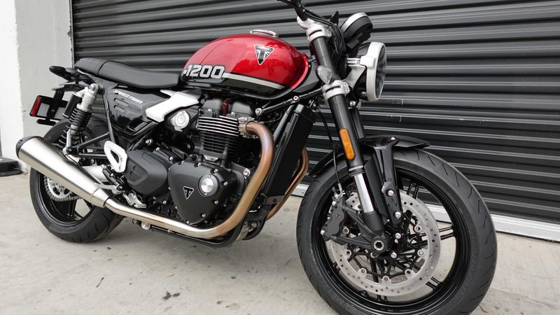 New 2025 Triumph Speed Twin 1200 