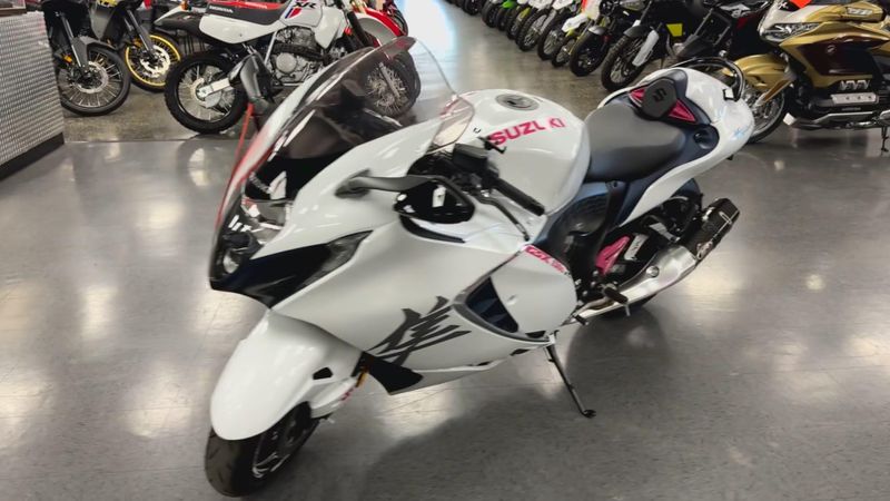 Used 2022 Suzuki Hayabusa 1340 Image 8