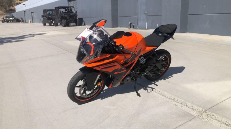 Used 2022 KTM RC 390 Image 2