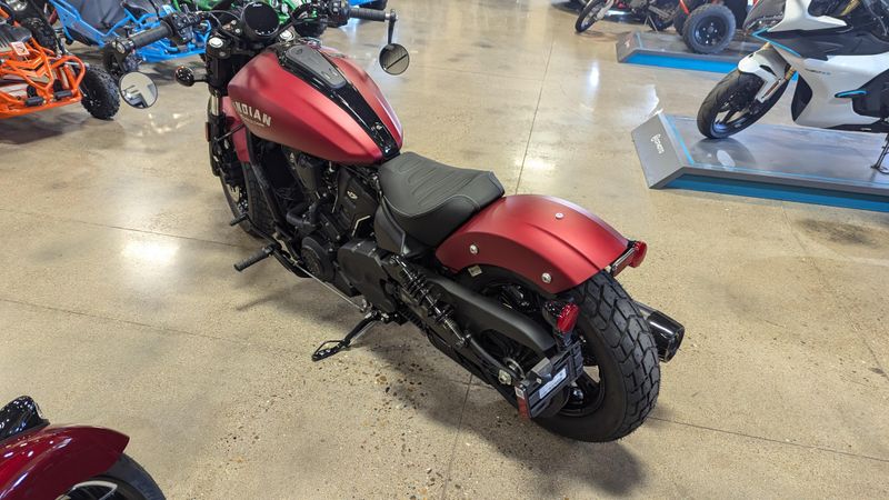 2025 INDIAN MOTORCYCLE INDIAN SCOUT BOBBER LIMITED WITH TECHNOLOGY PACKAGE SUNSET RED SMOKE in a SUNSET RED SMOKE exterior color. Family PowerSports (877) 886-1997 familypowersports.com 