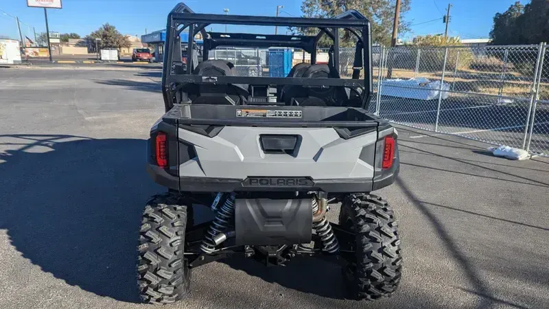 2025 Polaris GENERAL 4 1000 SPORT GHOST GRAYImage 11