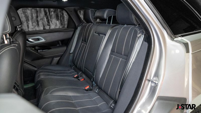 2023 Land Rover Range Rover Velar R-Dynamic S photo 13