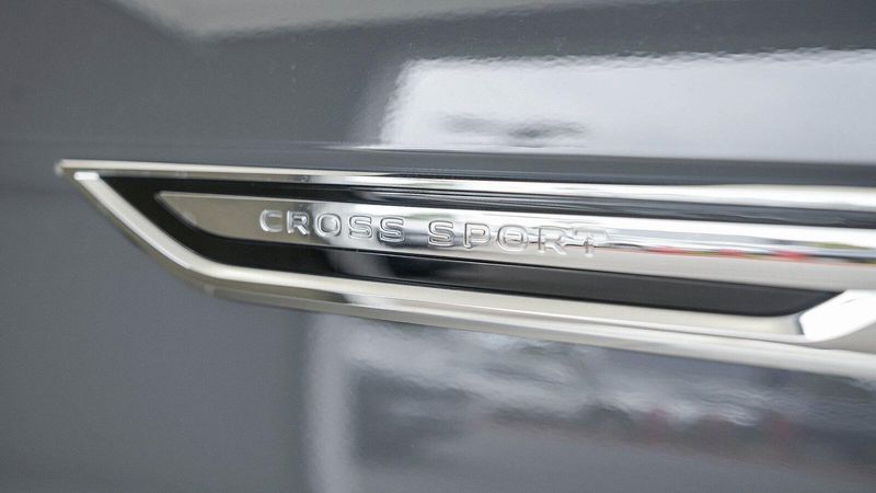 Used 2021 Volkswagen Atlas Cross Sport 3.6L V6 SE w/TechnologyImage 11