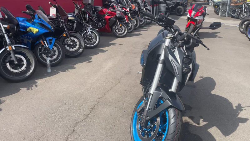 Used 2024 Suzuki GSX-8S CA Image 6