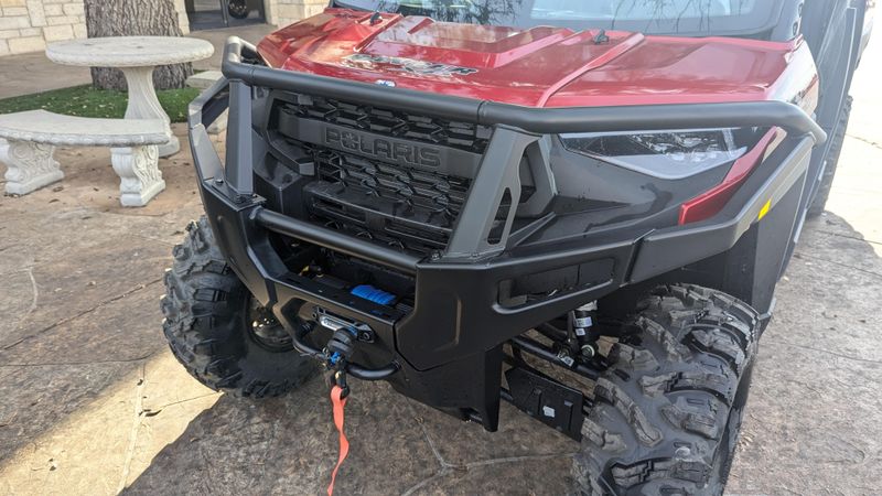 2025 Polaris RANGER CREW XP 1000 PREMIUM SUNSET REDImage 12