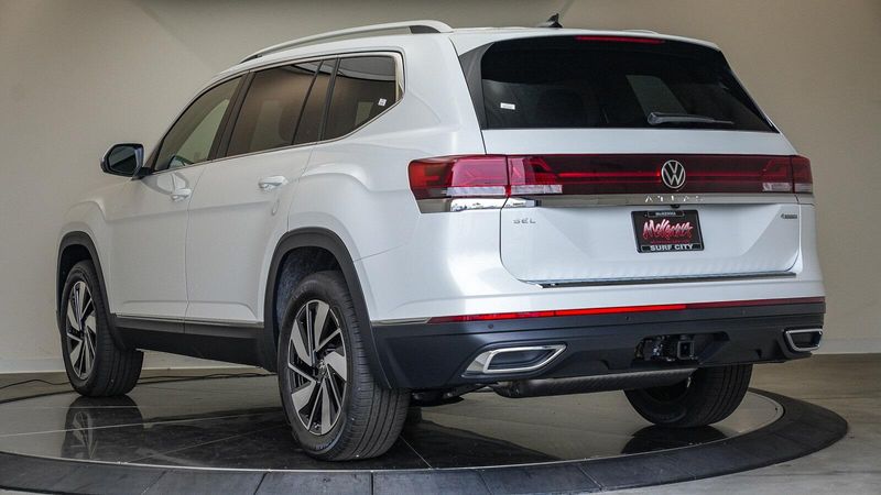 New 2025 Volkswagen Atlas 2.0T SELImage 2
