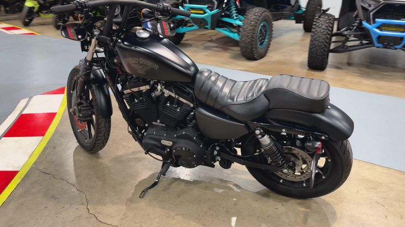 Used 2016 Harley-Davidson Sportster Iron 883 Image 2