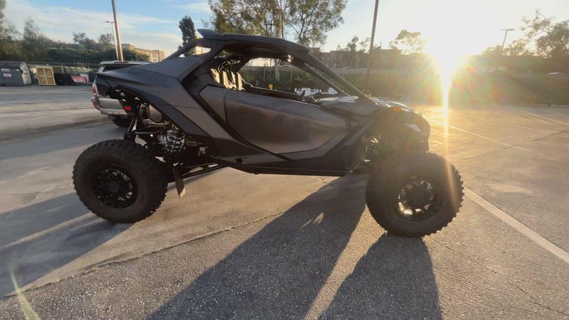 New 2026 Can-Am MAVERICK R X RS WITH SMART-SHOX 999T DCT Image 9
