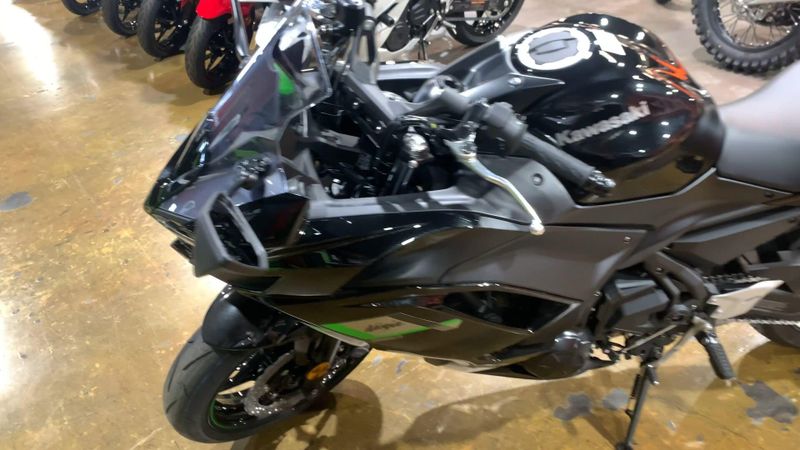 2025 Kawasaki NINJA 650 Image 3