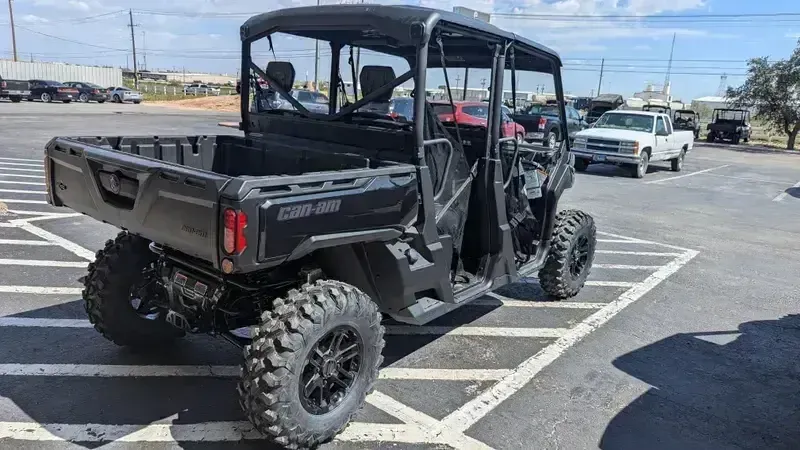 2025 Can-Am DEFENDER MAX LONE STAR HD10 STEALTH BLACKImage 11