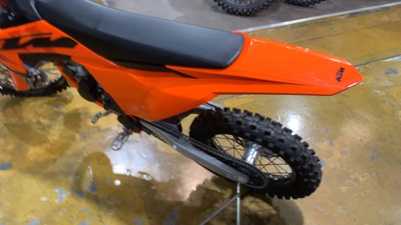New 2025 KTM 85 SX 17&sol;14 Image 8