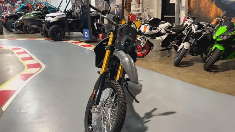New 2025 Suzuki DR-Z4S Image 8