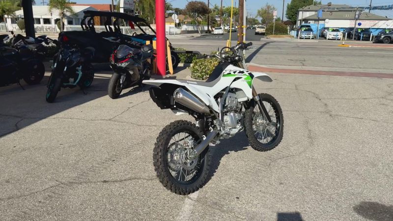New 2026 Kawasaki KLX300R Image 4