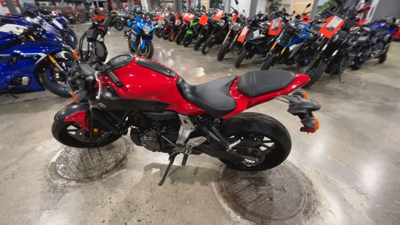 Used 2017 Yamaha FZ-07 Image 6
