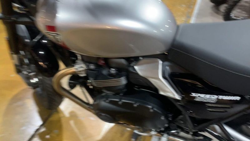 New 2025 Triumph SPEED TWIN 900 Image 3