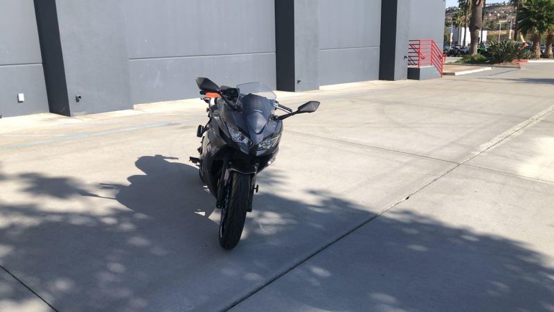 Used 2021 Kawasaki NINJA 650 Image 5