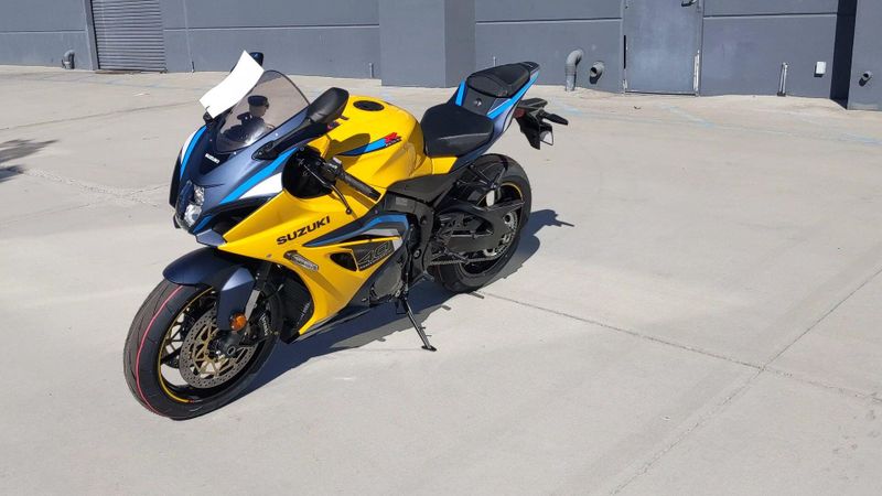 New 2027 Suzuki GSX-R1000 40TH ANNIVERSARY EDITION Image 8