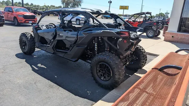 2025 Can-Am MAVERICK MAX XDS 64 TURBO RR TRIPLE BLACKImage 6