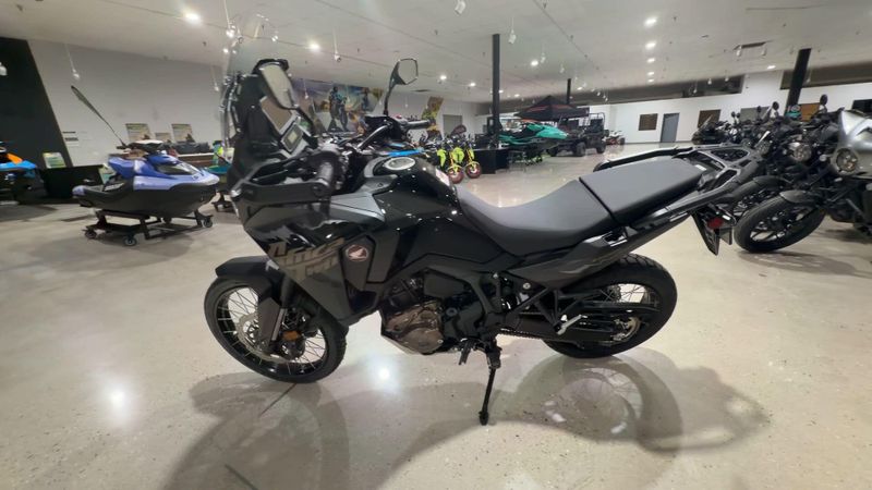 New 2026 Honda AFRICA TWIN DCT Image 8