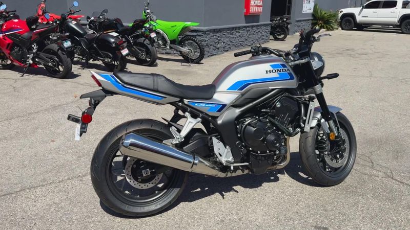 New 2026 Honda CB1000F Image 9