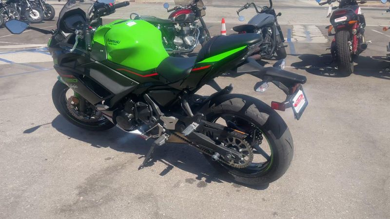 Used 2022 Kawasaki NINJA ZX-6R ABS Image 6