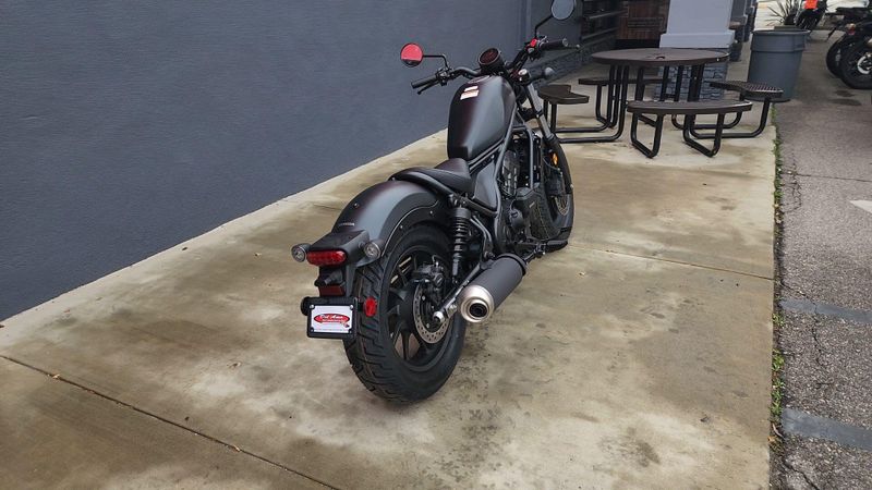 New 2026 Honda REBEL 300 E-CLUTCH Image 3