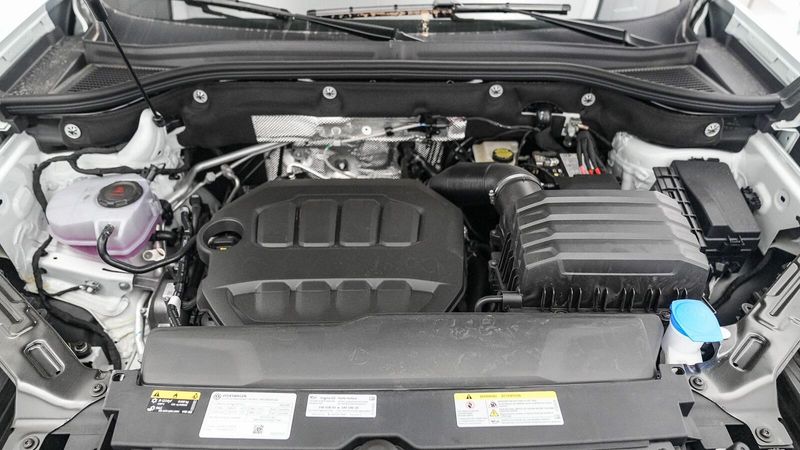 2025 Volkswagen Atlas 2.0T SE w/TechnologyImage 12