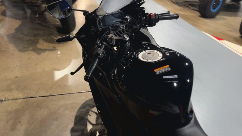 New 2026 Yamaha YZF-R3 ABS Image 2