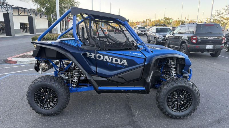 New 2025 Honda TALON 1000X FOX LIVE VALVE Image 10