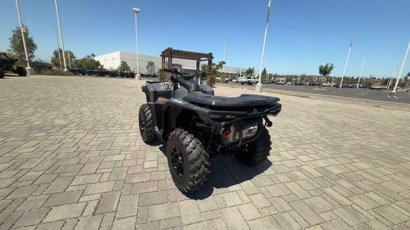 New 2026 Can-Am OUTLANDER DPS 850 Image 7