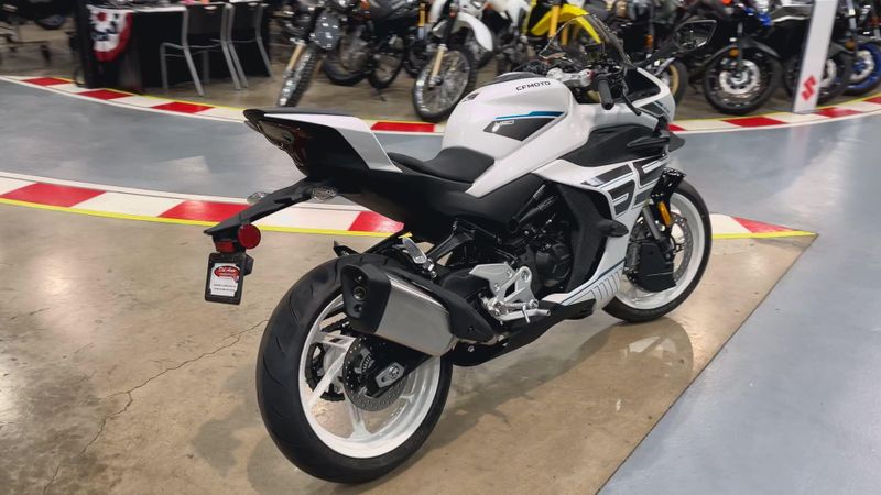 New 2026 CFMOTO 450SS Image 4