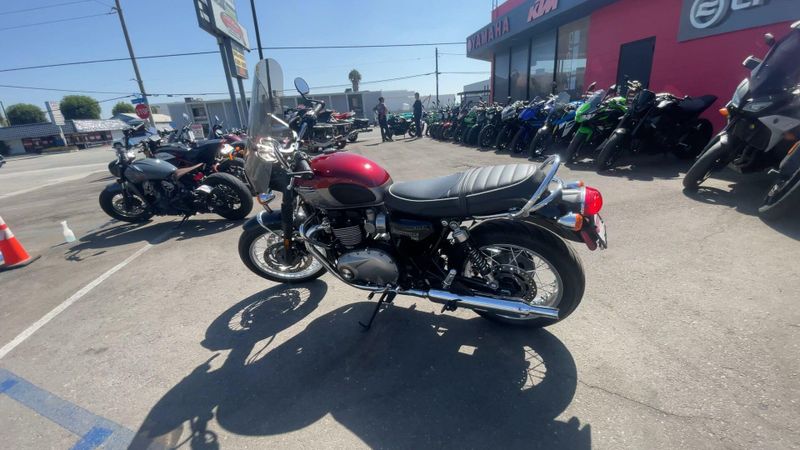 Used 2023 Triumph Bonneville T120 Image 9