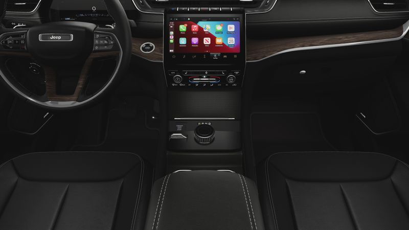 2025 Jeep Grand Cherokee Anniversary Edition 4xeImage 5