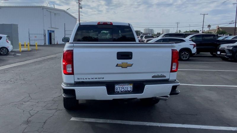 Used 2018 Chevrolet Silverado 1500 High CountryImage 8