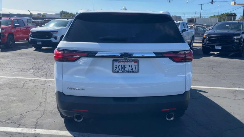 Used 2022 Chevrolet Traverse LSImage 8