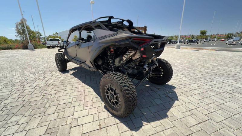 New 2026 Can-Am MAVERICK R MAX X RS 999T DCT Image 7