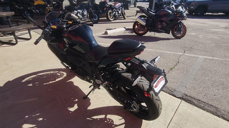 New 2026 Kawasaki NINJA ZX-4R ABS Image 9