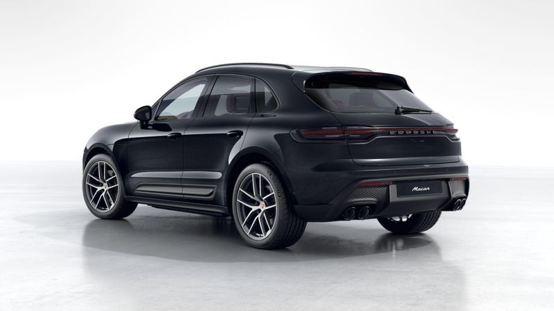 2025 Porsche Macan BaseImage 3