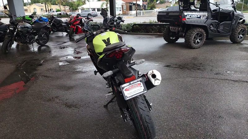New 2026 Kawasaki NINJA 500 SE ABS Image 2