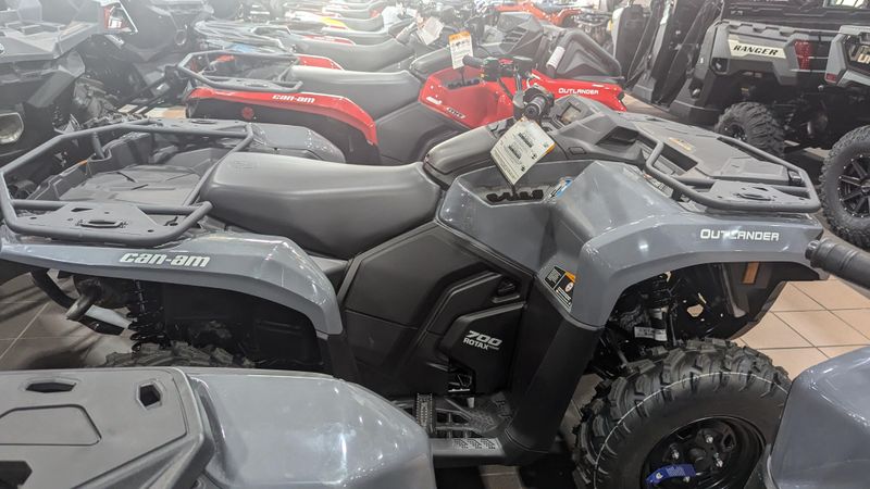 2025 Can-Am OUTLANDER 700 GY 25 HUNTING EDITION HD7 GRANITE GRAYImage 3