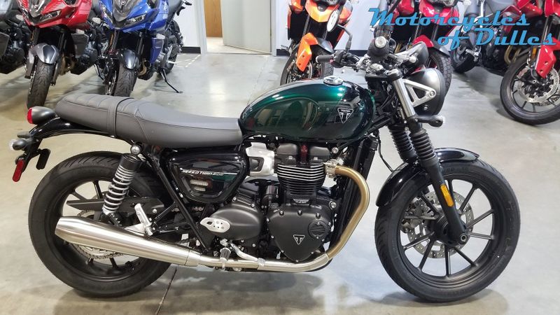 2024 Triumph Speed Twin 900 in a Competition Green/Phantom Black exterior color. Motorcycles of Dulles 571.934.4450 motorcyclesofdulles.com 